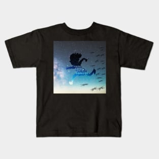 The Shadows are coming Kids T-Shirt